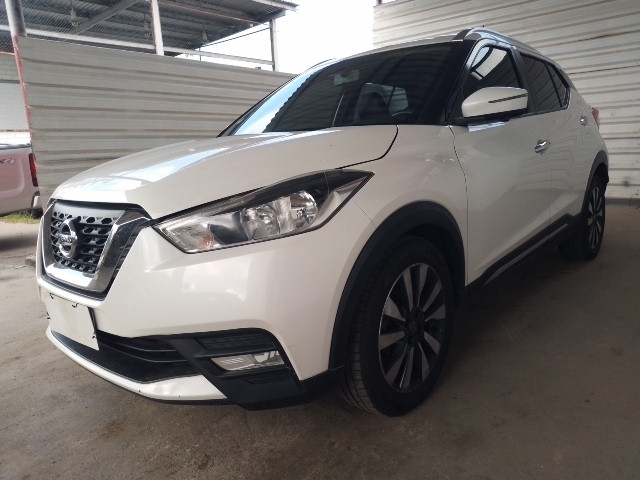 NISSAN KICKS SL CVT